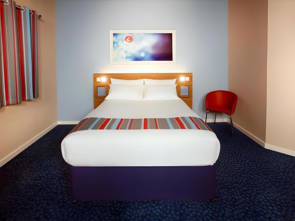 Travelodge Edinburgh Dreghorn — Fotos 1